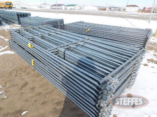 (10) Portable corral panels, 5-x12-,_1.jpg